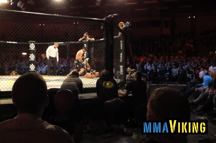 SirwanKakaiBackAway Kakai Taking A Dominant Position Over Back