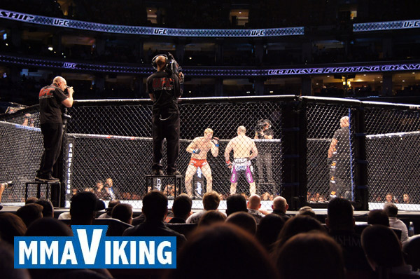 Alexander_Gustafsson_12 Sizing Up The Wrestling Champion