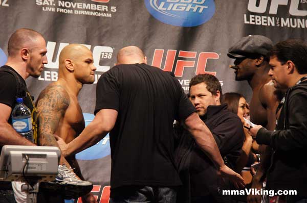 Alves Makambo Clash UFC 138