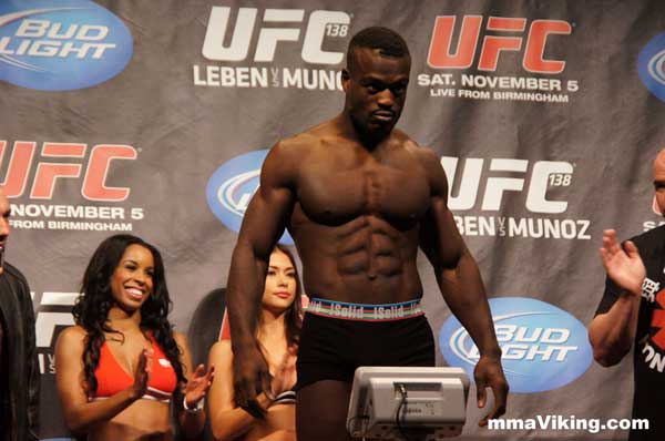 Papy Makambo Abedi WeighIn 5