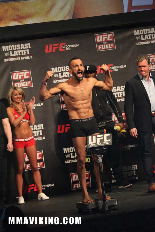 Reza__weigh_in_UFC