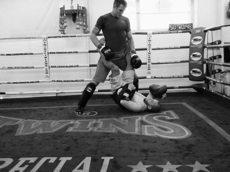 "Caveman" working on his GnP with striking coach Jaakko Dahlbacka