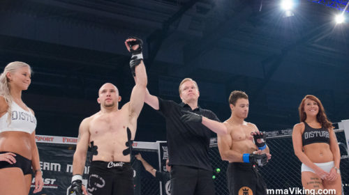 Mika Hämäläinen won the fight with a heel hook