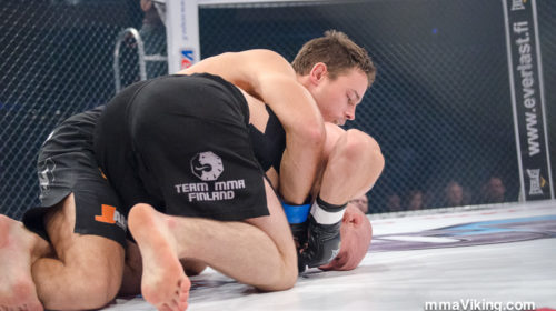 Mika Hämäläinen vs. Simon Sköld