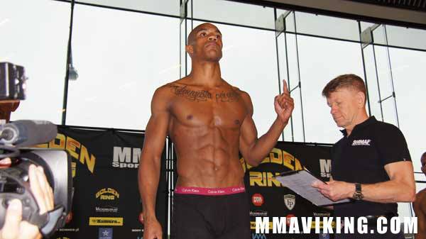 Nico_UFC_WEighin