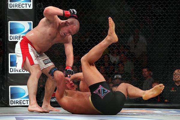 Parlo Uses His Power and Speed to Beatup Butcher (Photo by Sherdog.com)