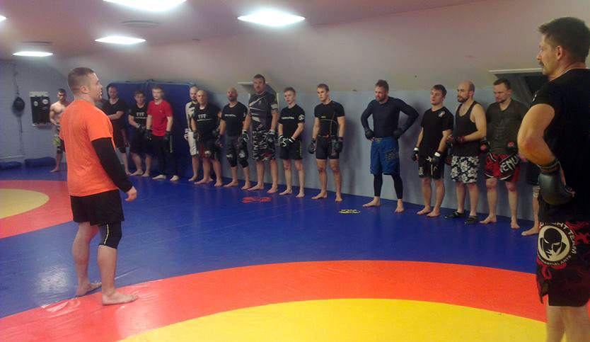 Parlo Teaching a Seminar