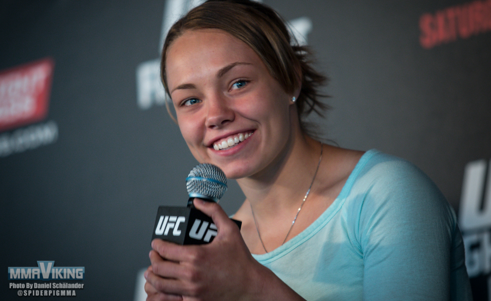 Rose Namajunas charming the crowd at the O2