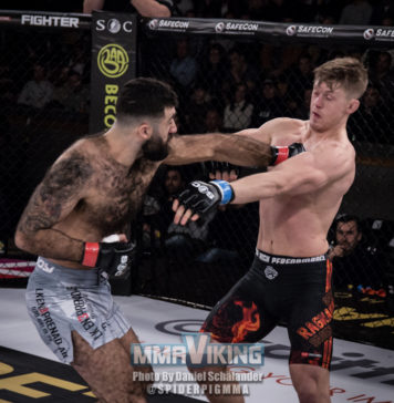 Photos : Rostem Akman Stops Gard Olve Sagen at SC 16