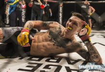 Håkon Foss Smashes Jack Mason with Flying Knee